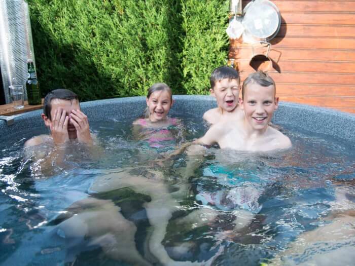 Vakantiehuis in Aalten (Gelderland) voor 30 personen met 15 slaapkamers, foto 2