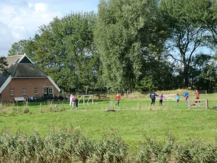 Vakantiehuis in Noordpolderzijl (Groningen) voor 30 personen met 6 slaapkamers, foto 1