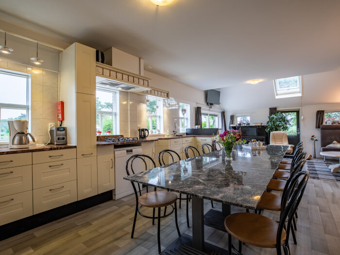 Vakantiehuis in Pesse (Drenthe) voor 12 personen met 8 slaapkamers, foto 3