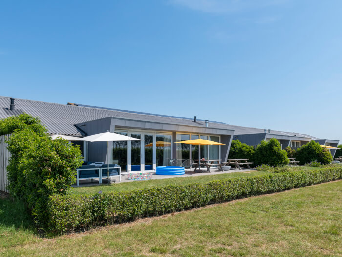 Vakantiehuis in Zuidzande (Zeeland) voor 12 personen met 5 slaapkamers, foto 1