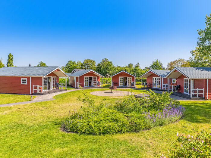 Vakantiehuis in Nunspeet (Gelderland) voor 30 personen met 15 slaapkamers, foto 1