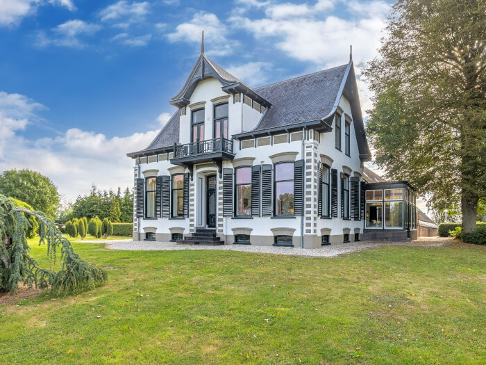 Vakantiehuis in Uithuizermeeden (Groningen) voor 24 personen met 10 slaapkamers, foto 1