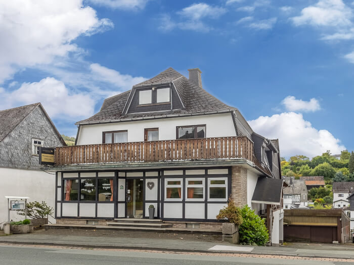Vakantiehuis in Winterberg (Noordrijn-Westfalen) voor 26 personen met 8 slaapkamers, foto 1