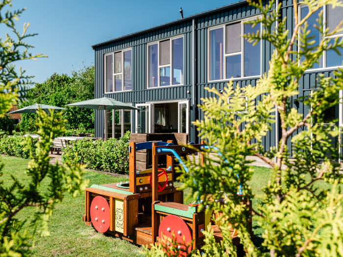 Vakantiehuis in Bovenkarspel (Noord-Holland) voor 35 personen met 7 slaapkamers, foto 2