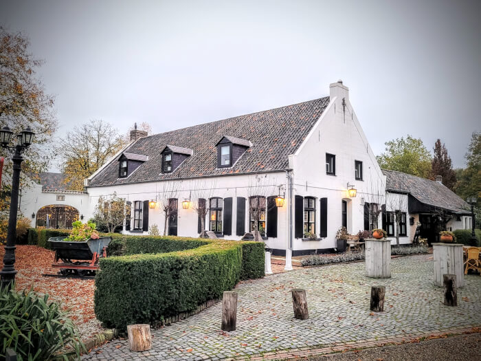 Vakantiehuis in Well L (Limburg) voor 32 personen met 15 slaapkamers, foto 1