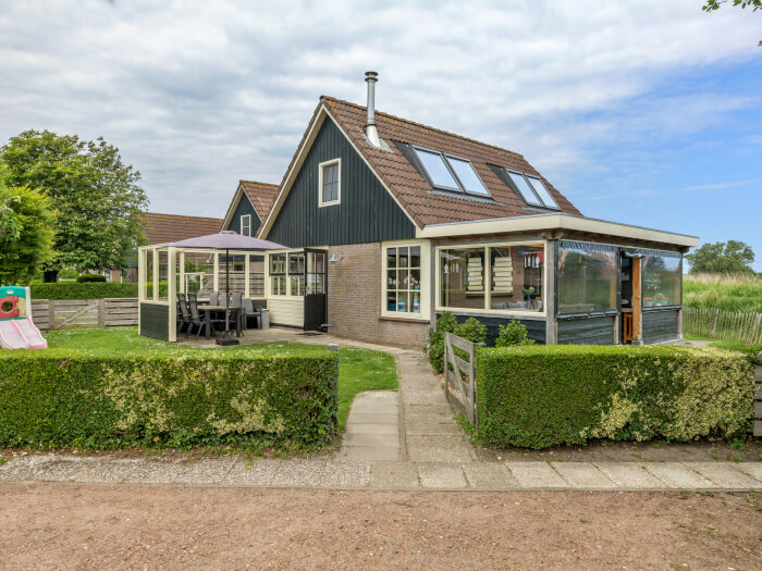 Vakantiehuis in Oudesluis (Noord-Holland) voor 10 personen met 4 slaapkamers, foto 1