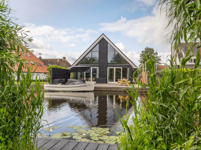 Vakantiehuis in Goingarijp (Friesland) voor 16 personen met 8 slaapkamers, foto 1