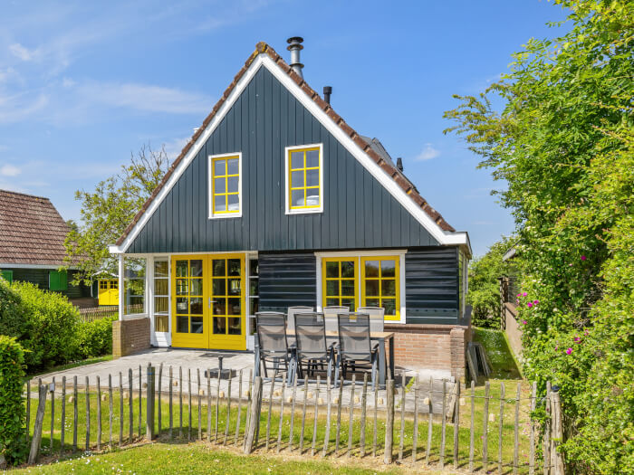 Vakantiehuis in Oudesluis (Noord-Holland) voor 10 personen met 4 slaapkamers, foto 1
