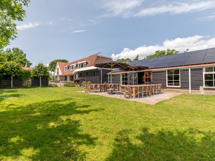 Vakantiehuis in Warns (Friesland) voor 20 personen met 8 slaapkamers, foto 2