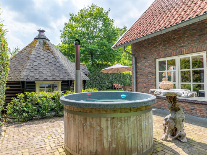 Vakantiehuis in Losser (Overijssel) voor 16 personen met 8 slaapkamers, foto 2