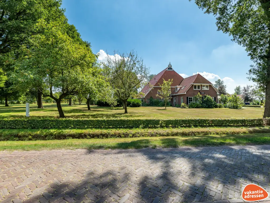 Vakantiehuis in Appelscha (Friesland) voor 50 personen met 9 slaapkamers, foto 1