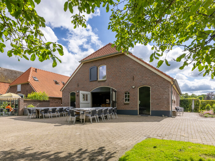 Vakantiehuis in Deest (Gelderland) voor 16 personen met 6 slaapkamers, foto 1