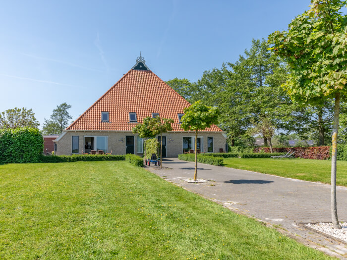 Vakantiehuis in Snikzwaag (Friesland) voor 20 personen met 8 slaapkamers, foto 1