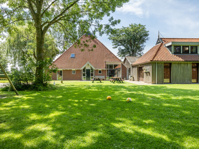 Vakantiehuis in Hindeloopen (Friesland) voor 27 personen met 10 slaapkamers, foto 1